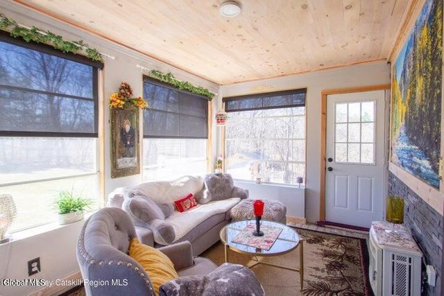 1441 Thickett Road, Schodack, NY 12033