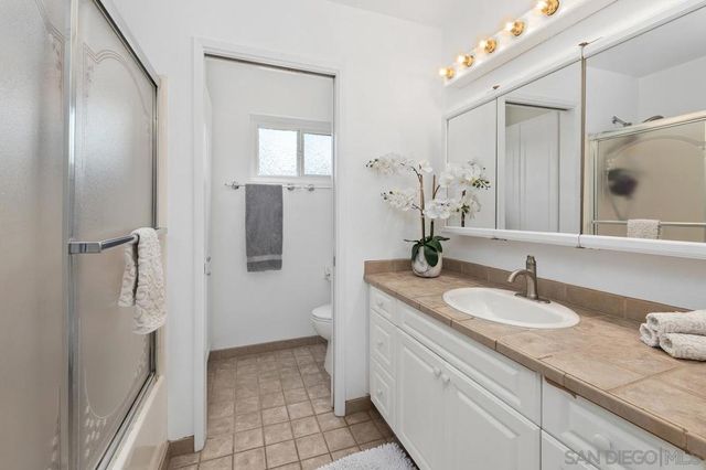 13871 Olive Grove Pl, Poway, CA 92064