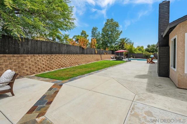 13871 Olive Grove Pl, Poway, CA 92064