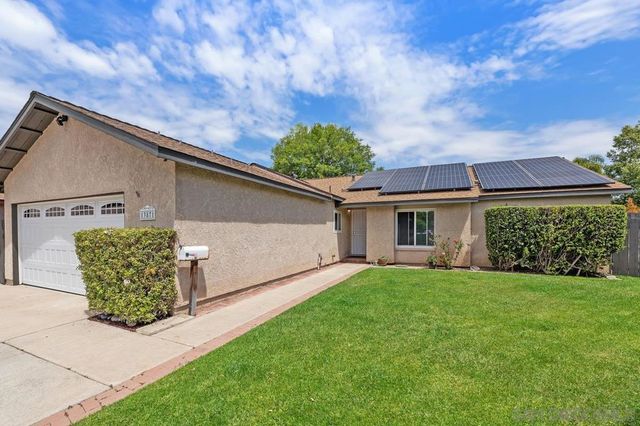 13871 Olive Grove Pl, Poway, CA 92064