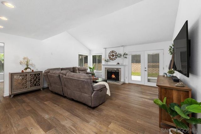 13871 Olive Grove Pl, Poway, CA 92064