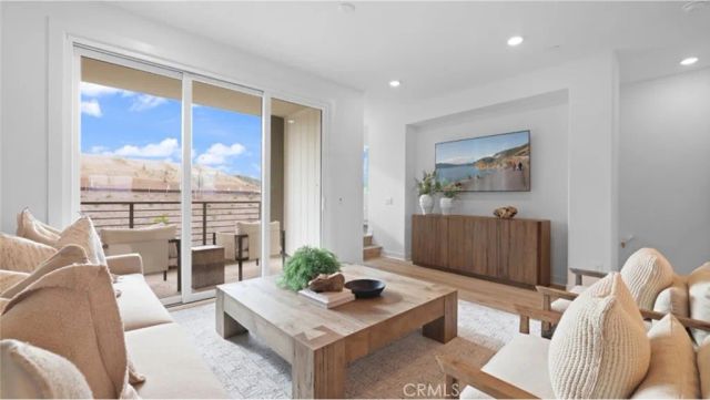 26741 Blue Hills Loop, Valencia, CA 91381