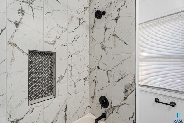 311 E 18th St Street, Sioux Falls, SD 57105