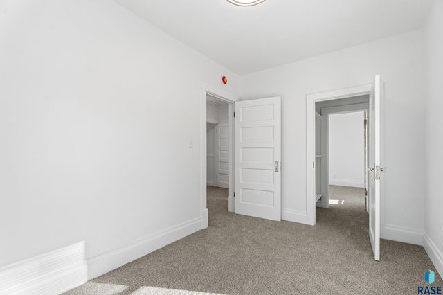 311 E 18th St Street, Sioux Falls, SD 57105