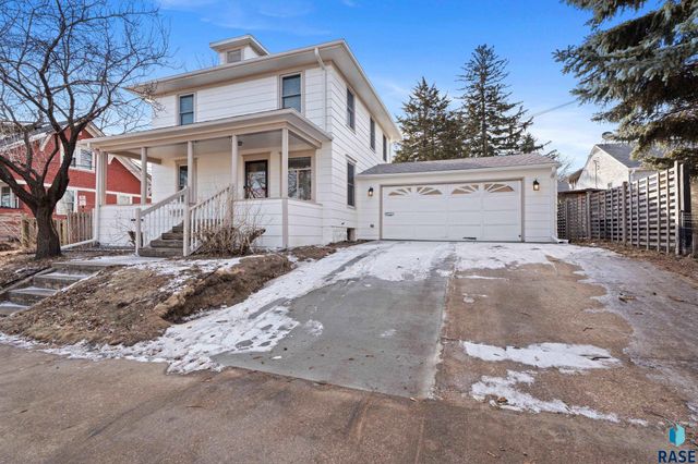 311 E 18th St Street, Sioux Falls, SD 57105