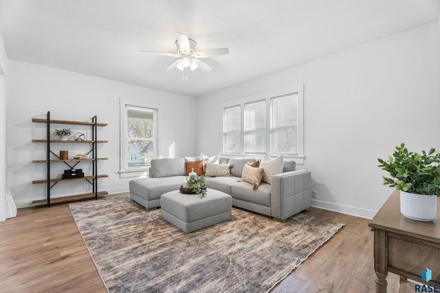 311 E 18th St Street, Sioux Falls, SD 57105