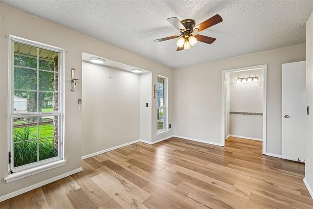 1013 NW 5th Street, Moore, OK 73160