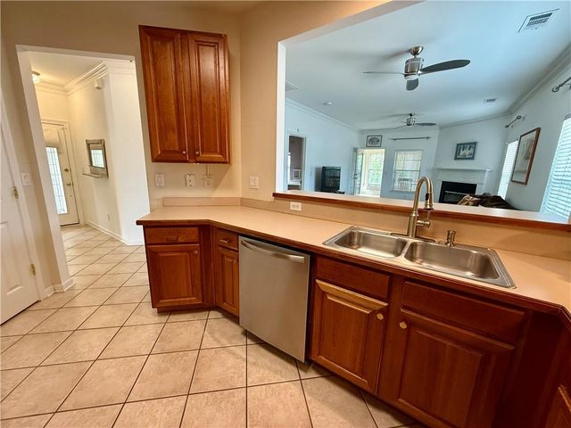 1418 Raven Rock Trail NW, Kennesaw, GA 30152