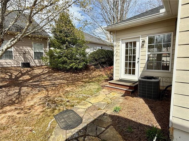 1418 Raven Rock Trail NW, Kennesaw, GA 30152