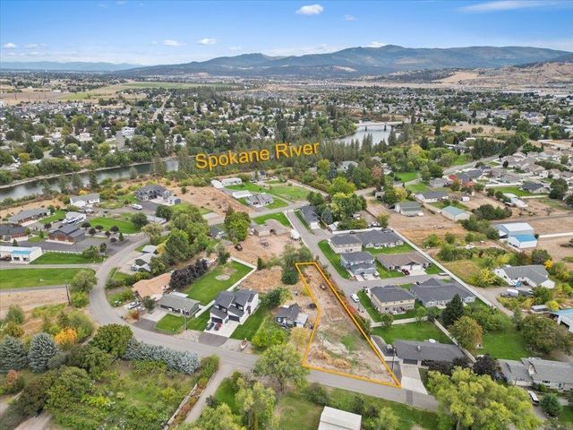 17918 E Riverway Ave, Greenacres, WA 99016