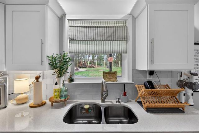 7280 Valley Drive, Winston, GA 30187