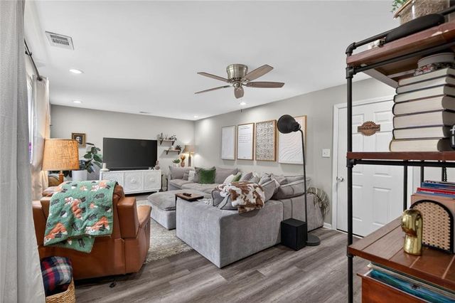 7280 Valley Drive, Winston, GA 30187