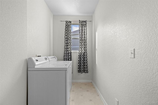 16879 E Caley Circle, Aurora, CO 80016