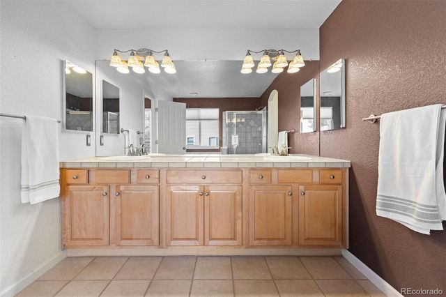 16879 E Caley Circle, Aurora, CO 80016