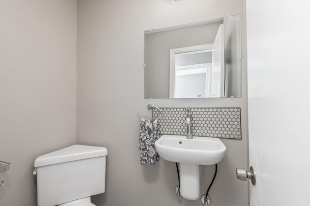 1280 County Road 110 N, Mound, MN 55364