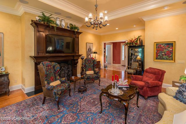 617 S EAGLE TRACE, Jefferson City, MO 65109