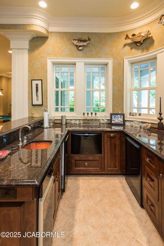 617 S EAGLE TRACE, Jefferson City, MO 65109