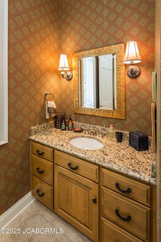 617 S EAGLE TRACE, Jefferson City, MO 65109