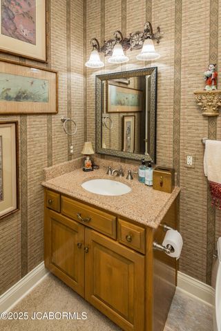 617 S EAGLE TRACE, Jefferson City, MO 65109