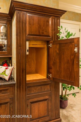 617 S EAGLE TRACE, Jefferson City, MO 65109