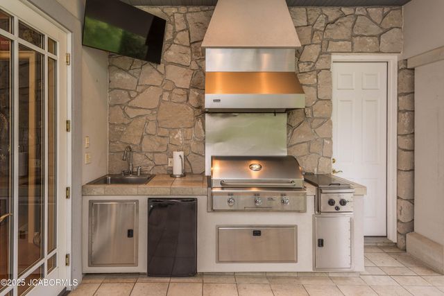 617 S EAGLE TRACE, Jefferson City, MO 65109