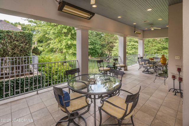 617 S EAGLE TRACE, Jefferson City, MO 65109