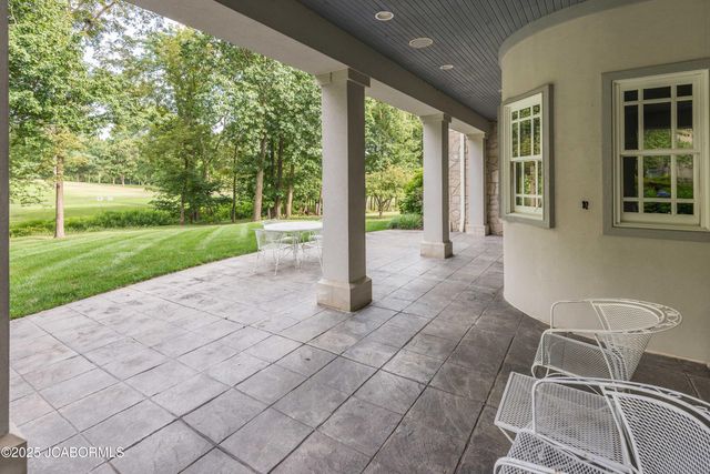 617 S EAGLE TRACE, Jefferson City, MO 65109