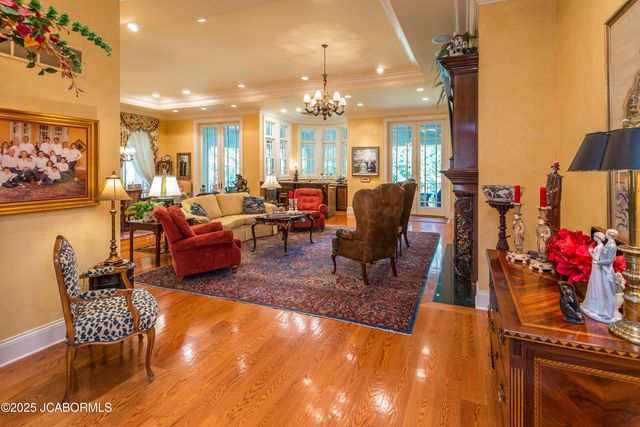 617 S EAGLE TRACE, Jefferson City, MO 65109