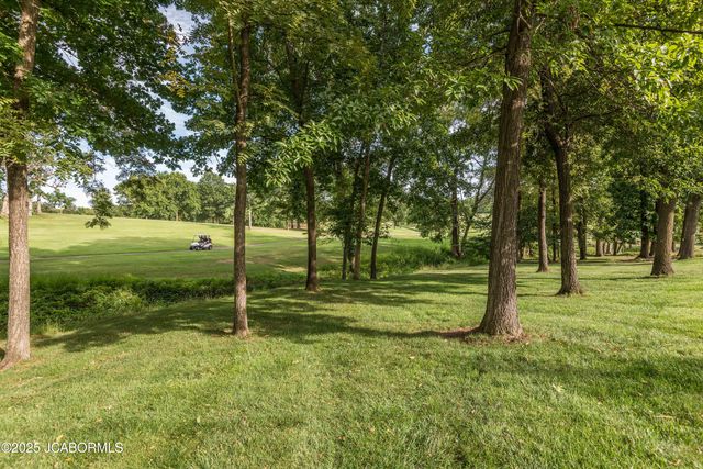 617 S EAGLE TRACE, Jefferson City, MO 65109