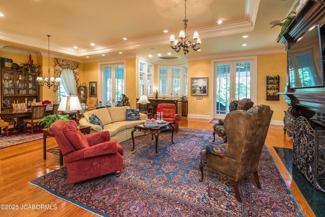 617 S EAGLE TRACE, Jefferson City, MO 65109