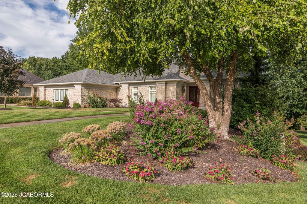 617 S EAGLE TRACE, Jefferson City, MO 65109