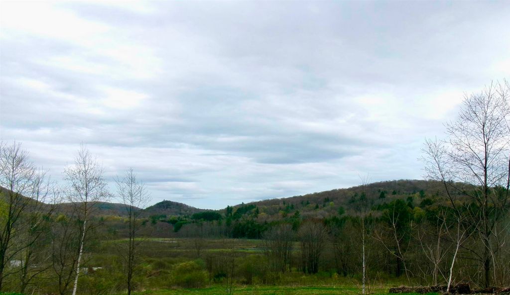 1996 North Road # 2, Fletcher, VT 05448