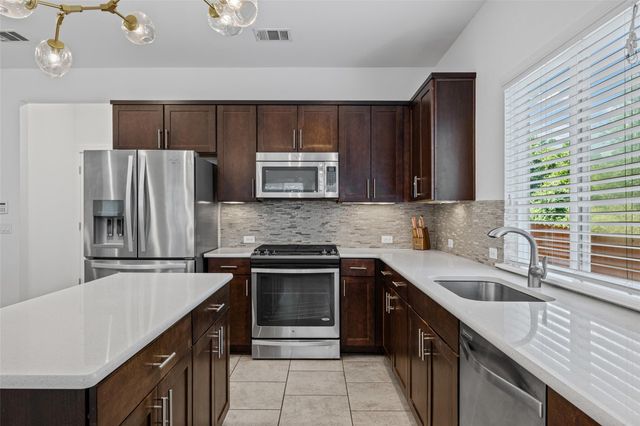 6717 Alleyton DR, Austin, TX 78725