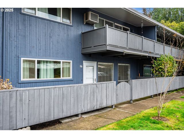 10090 Sw BEAVERTON HILLSDALE Hwy 16, Beaverton, OR 97005