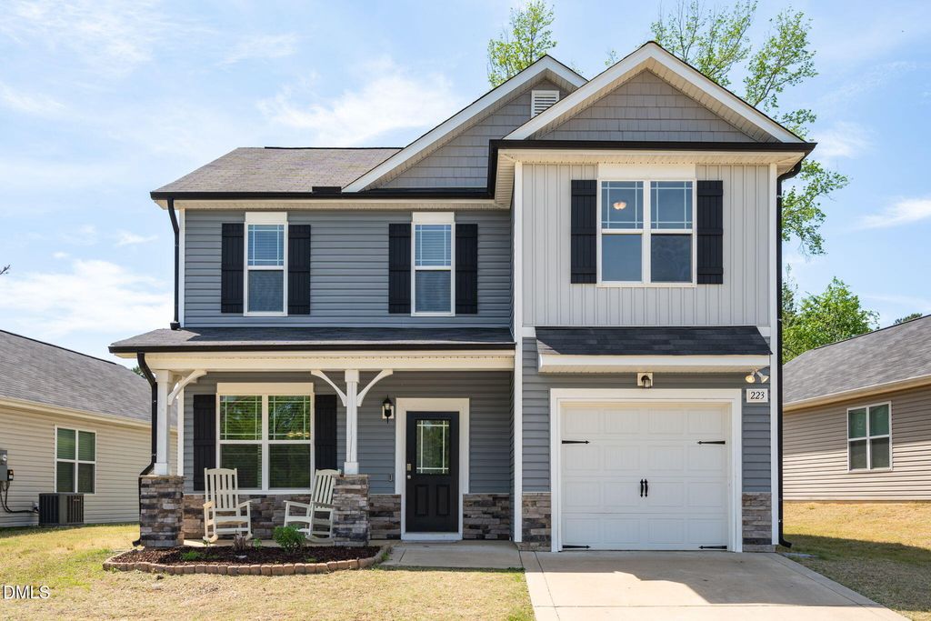 223 Crawford Parkway, Clayton, NC 27520