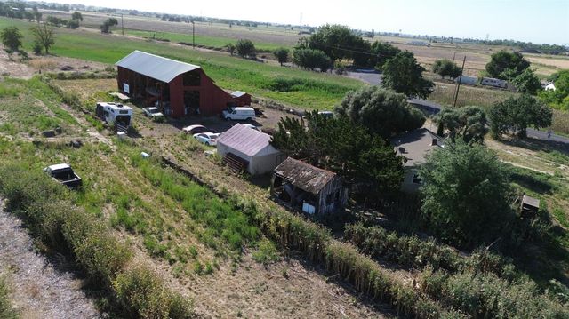 3135 W Canal Blvd, Tracy, CA 95304