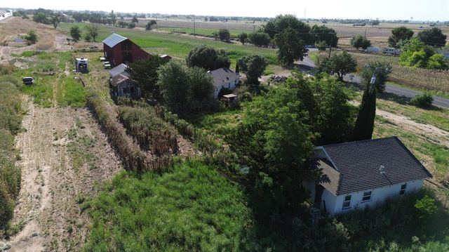 3135 W Canal Blvd, Tracy, CA 95304