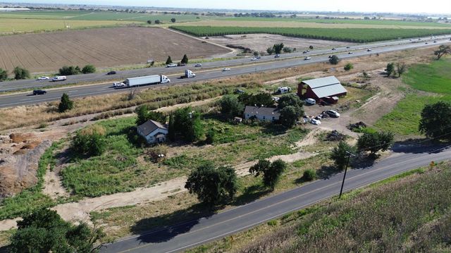 3135 W Canal Blvd, Tracy, CA 95304