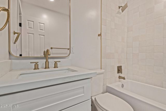 1514 E TURQUOISE Avenue, Phoenix, AZ 85020