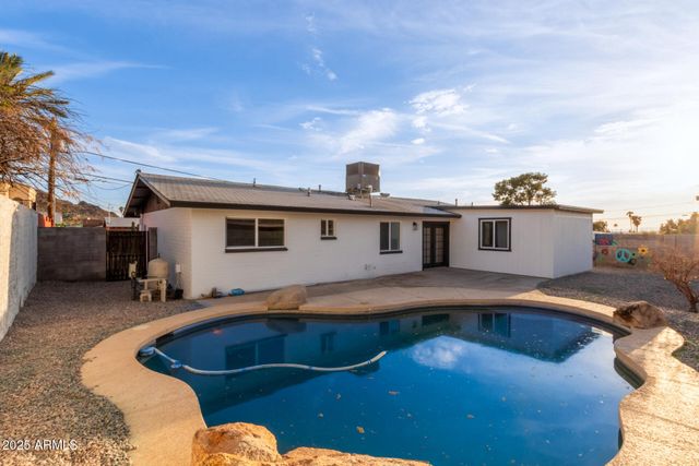 1514 E TURQUOISE Avenue, Phoenix, AZ 85020