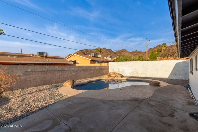 1514 E TURQUOISE Avenue, Phoenix, AZ 85020