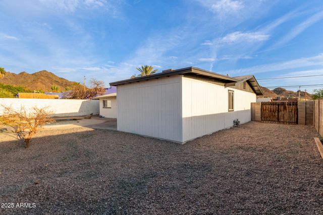 1514 E TURQUOISE Avenue, Phoenix, AZ 85020