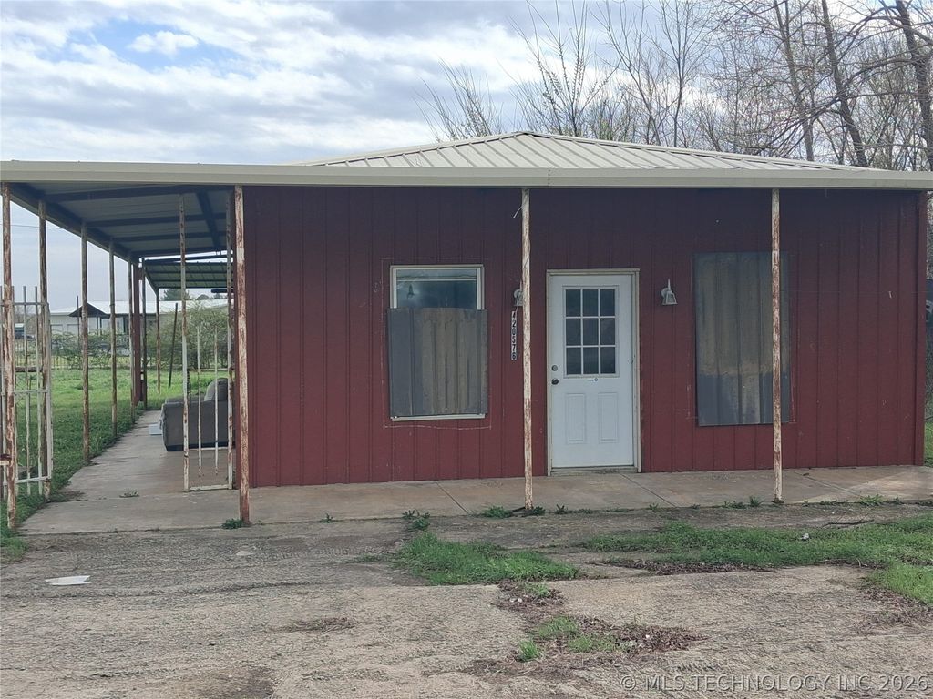 420576 EW Texanna Road, Checotah, OK 74426