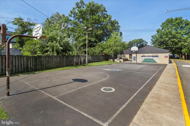 2238 ARLINGTON TER, Alexandria, VA 22303