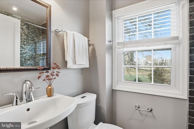 2238 ARLINGTON TER, Alexandria, VA 22303