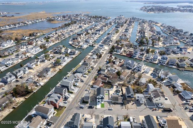 5 Shore Pine Drive, Brick, NJ 08723