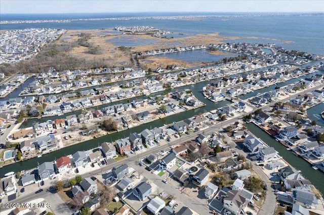 5 Shore Pine Drive, Brick, NJ 08723