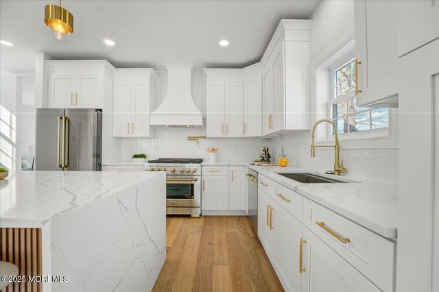 5 Shore Pine Drive, Brick, NJ 08723