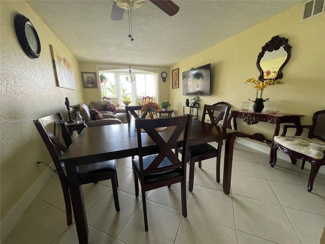 9041 Sunrise Lakes Boulevard 108, Sunrise, FL 33322