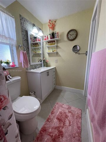 9041 Sunrise Lakes Boulevard 108, Sunrise, FL 33322